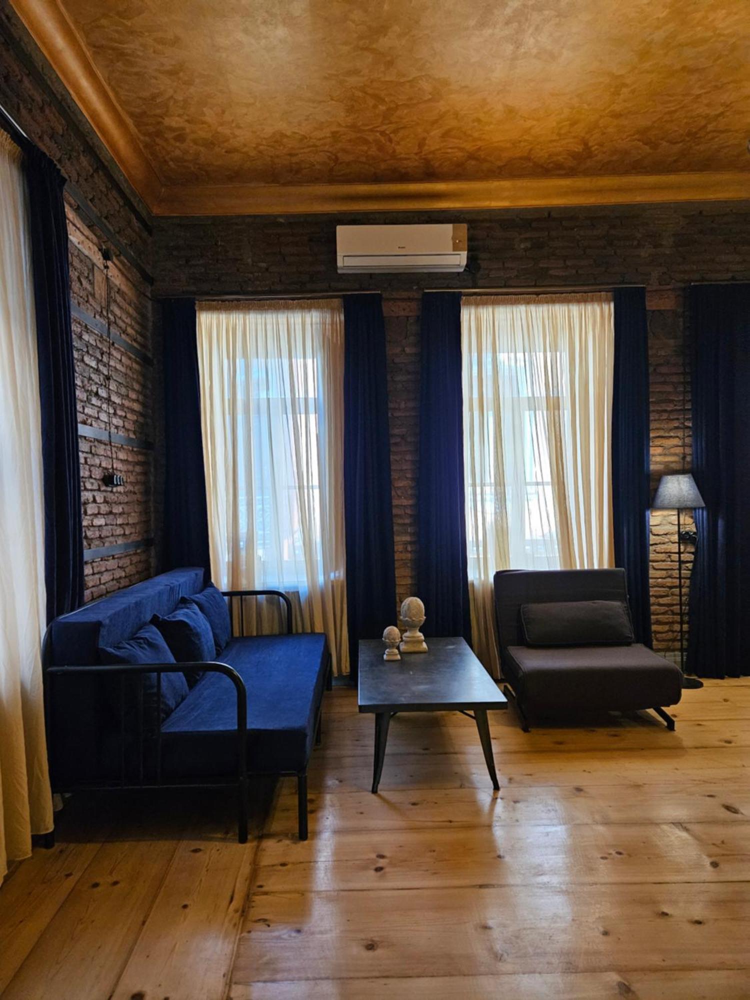 Old Gold Apartment تبليسي المظهر الخارجي الصورة