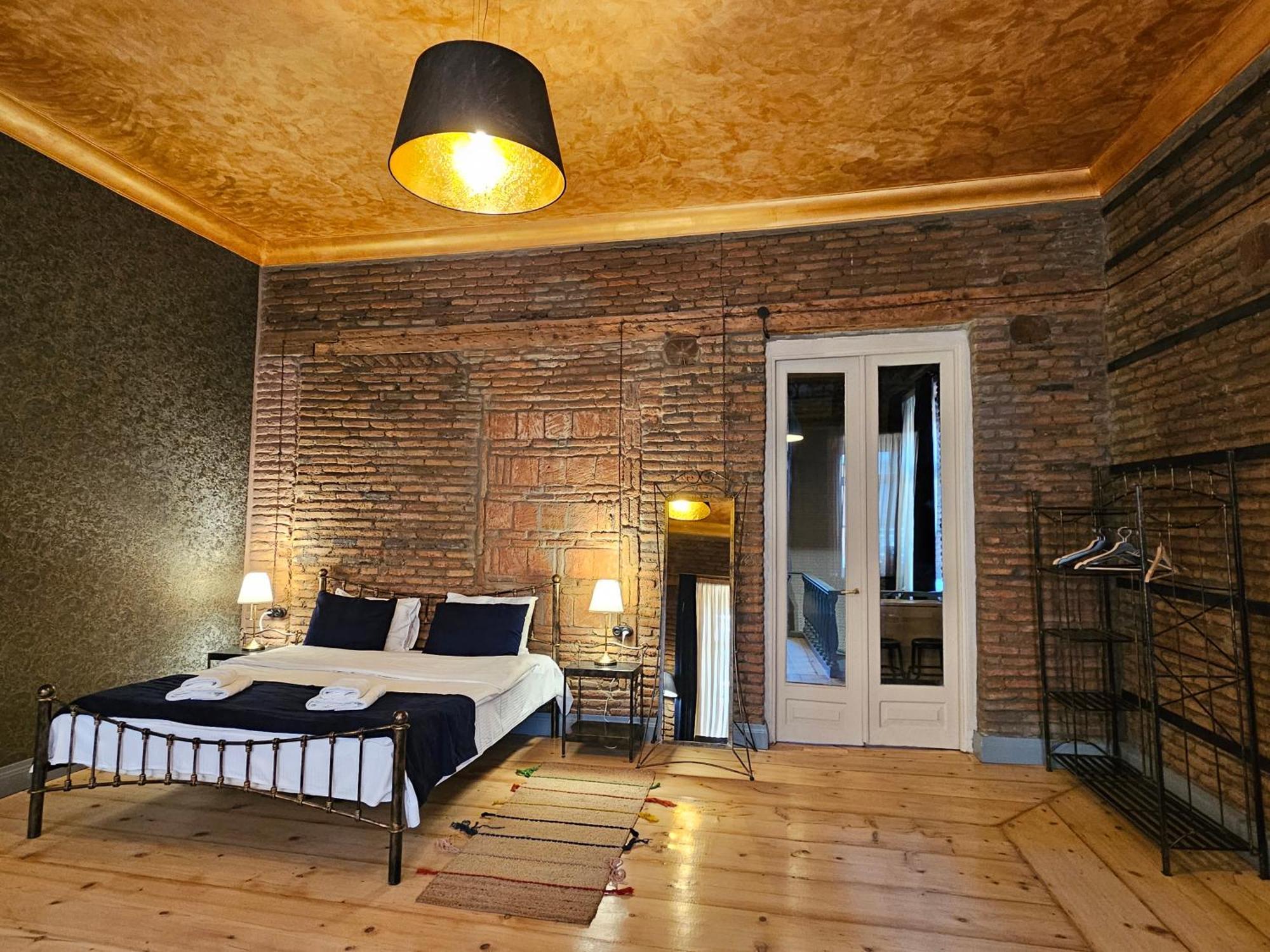 Old Gold Apartment تبليسي المظهر الخارجي الصورة