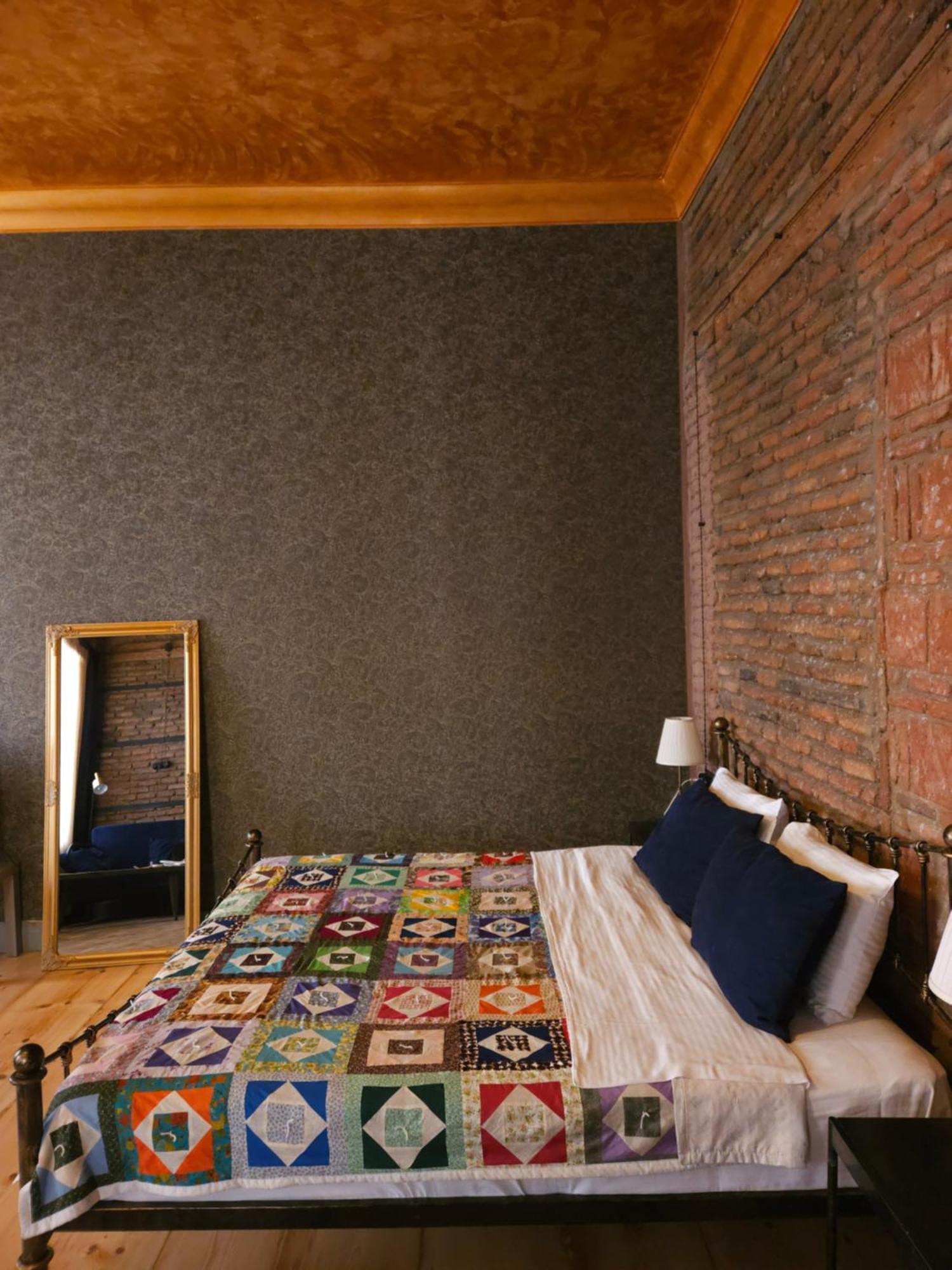 Old Gold Apartment تبليسي المظهر الخارجي الصورة